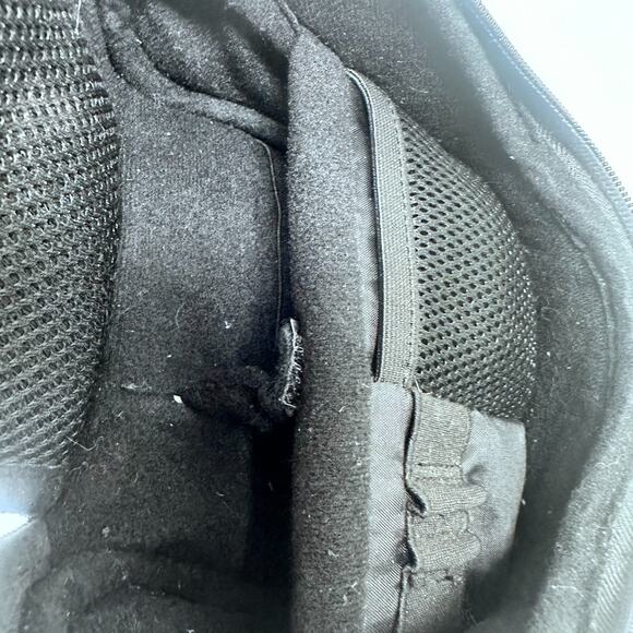 Nintendo 3DS DS Lite Super Mario Bros Mini Backpack Carry Case Black - Picture 12 of 13